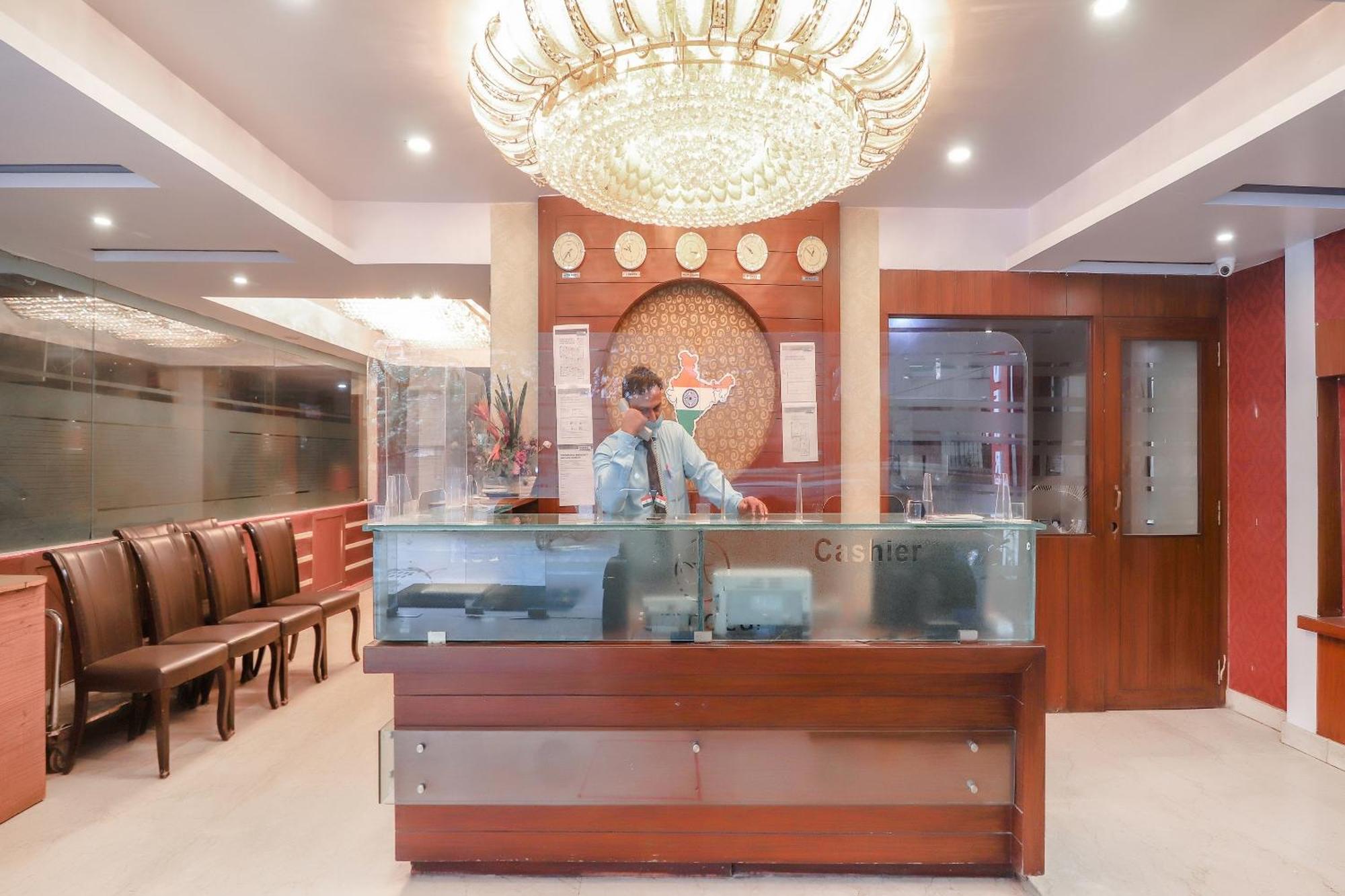 Hotel O Grandeur By Orbit Hotels Near Chennai Shopping Mall Hyderabad Exterior photo